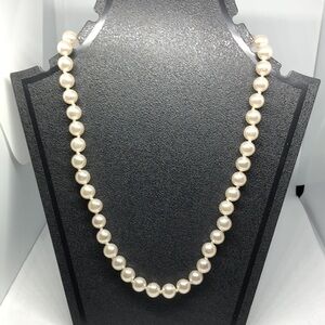 NEW old stock vintage R.O.C faux pearl necklace single strand timeless classy